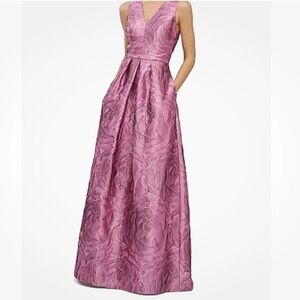 Kay Unger Mariah Crinkle Pleated Gown Heather rose, SIZE 6